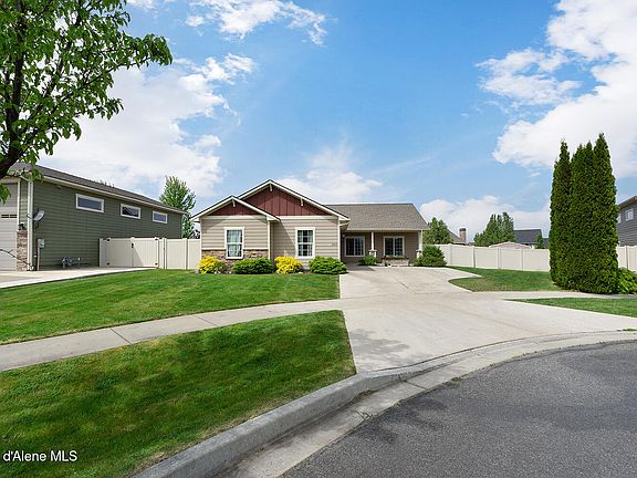 2nd image of 3622 E Galway Cir