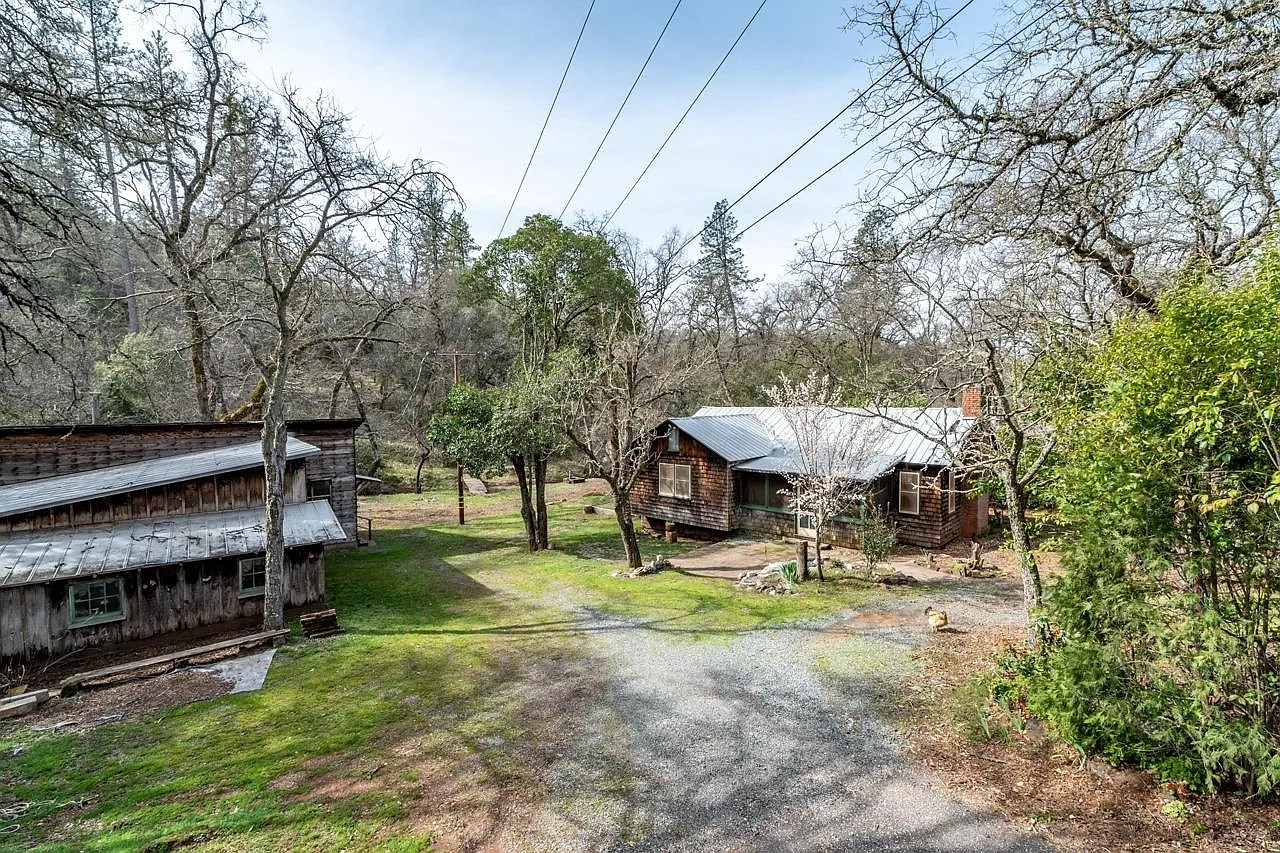 13960 Dry Creek Rd photo 1