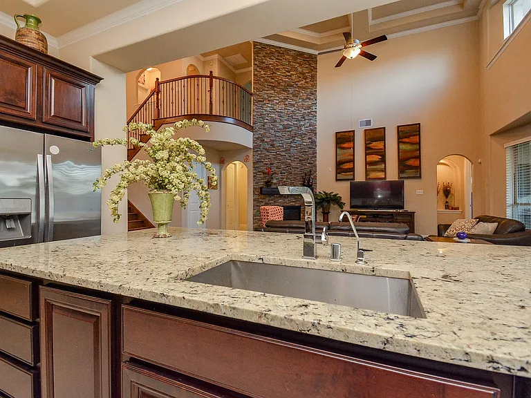 6302 Kennedy Hills Ct — Photo 43