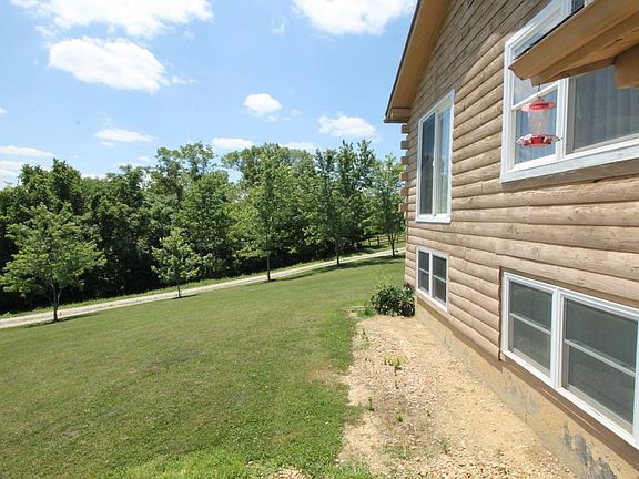 5th image of 9046 Wagel Ln