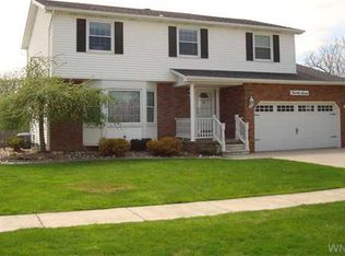 27 Tobey Hill Dr, Buffalo, NY 14224