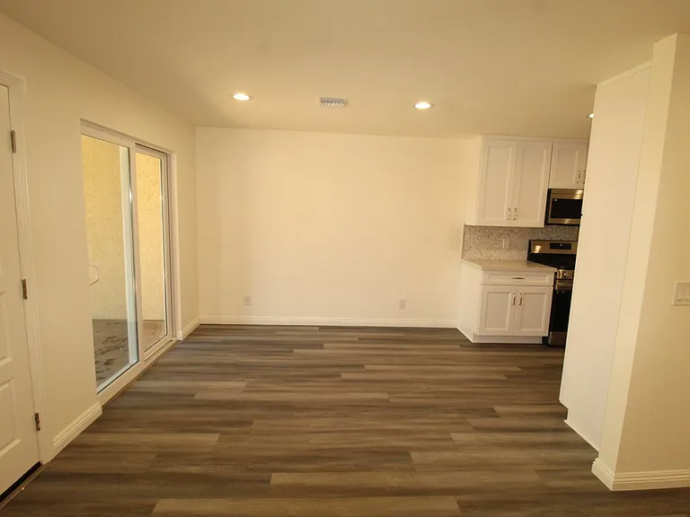 577 Thoreau Ln — Photo 12