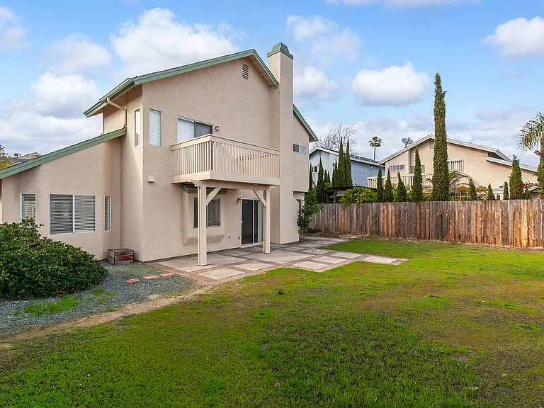 1719 Olamar Way — Photo 37