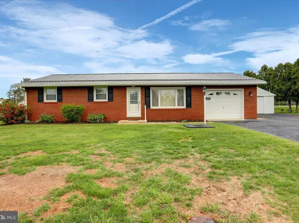 251 Kennedy St, Chambersburg, PA 17202