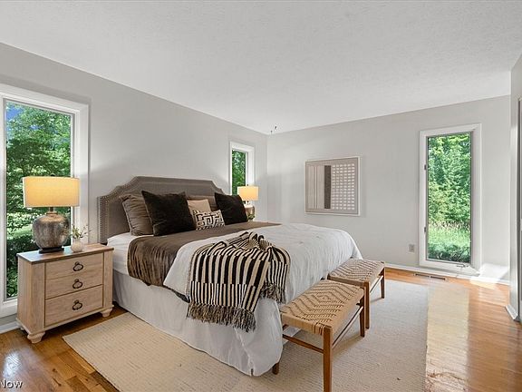5th image of 409 Whittlesey Dr