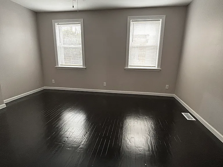 131 McClellan St — Photo 15