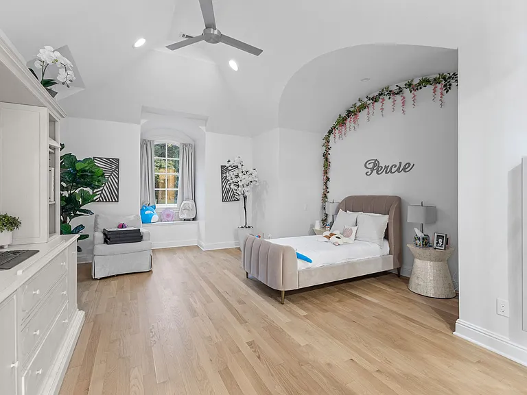 1415 Richland Woods Ln — Photo 33