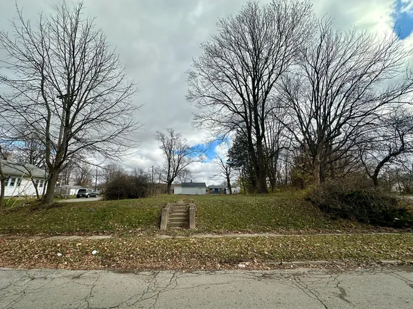 804 S 21st St, New Castle, IN 47362