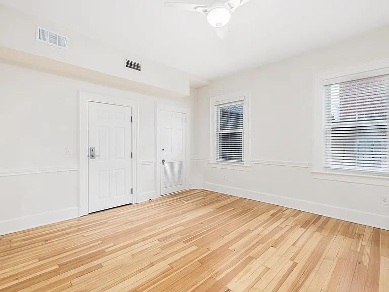 54 Sutton St #3 — Photo 16