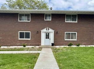 235 12th St #2A, Silvis, IL 61282