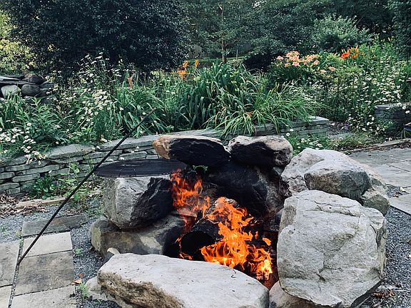 Cooking by the campfire 