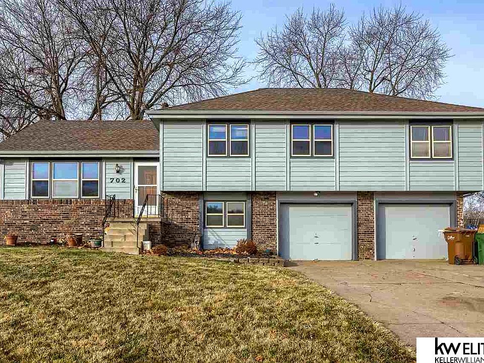 1st image of 702 Marian Ave
