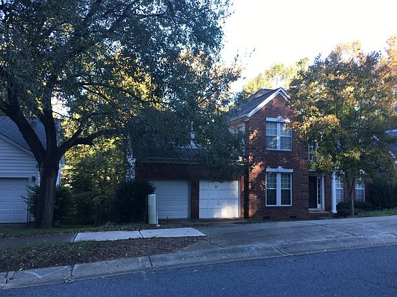 3rd image of 6335 Skyline Dr