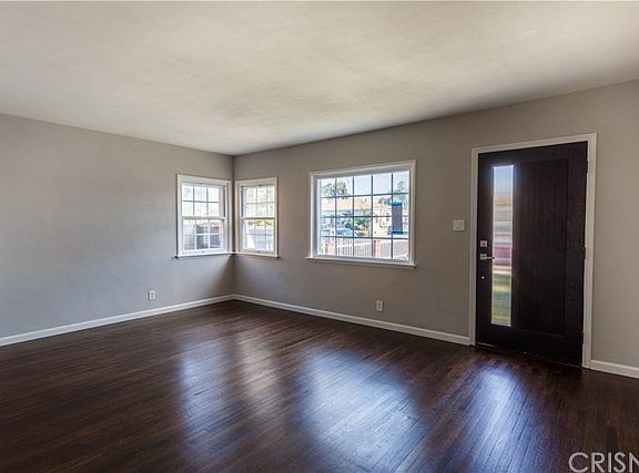 4th image of 637 S Inglewood Ave