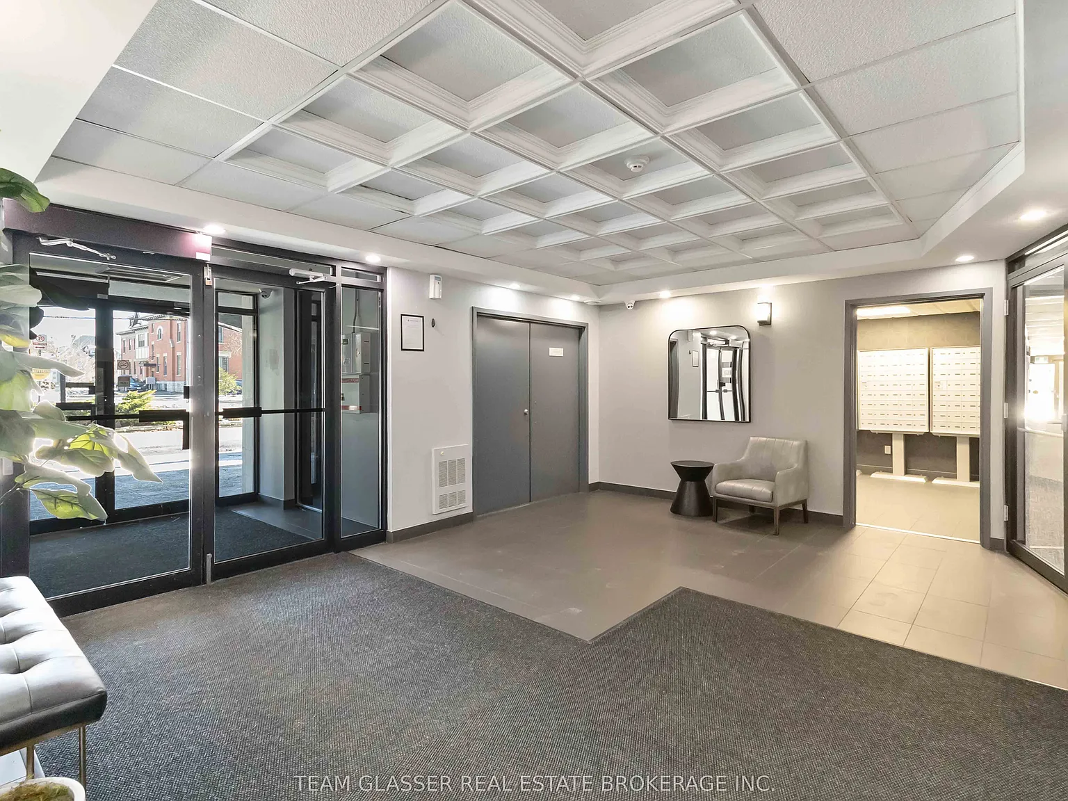 2 bed, $2,041 — Photo 3