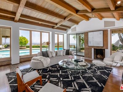 2405 Solar Dr, Los Angeles, CA, 90046