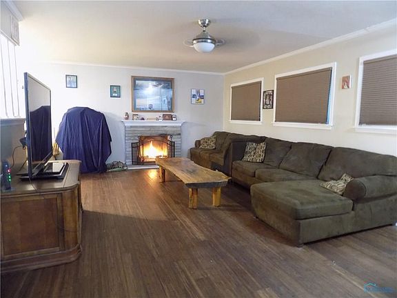 2nd image of 1045 Northville Dr