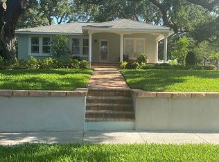 654 Scotland St, Dunedin, FL 34698