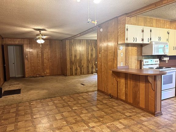 3rd image of 103 Ridgecrest Dr