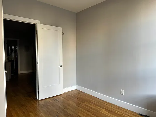 Rented by Premier One Realty LLC | media 8