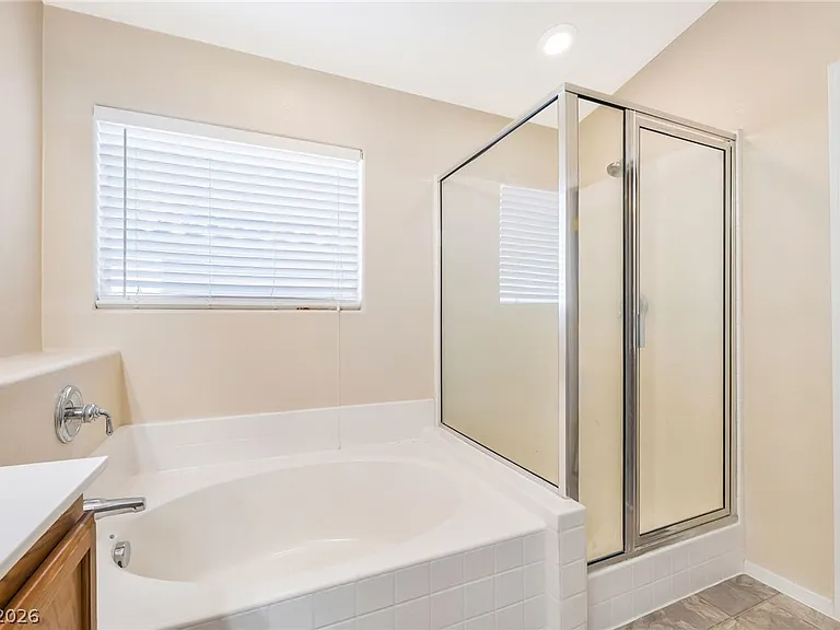 8104 Caspian Moon Dr — Photo 23
