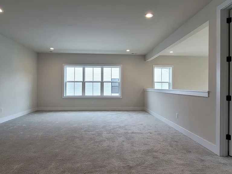 544 Anfield Rd #81 — Photo 4