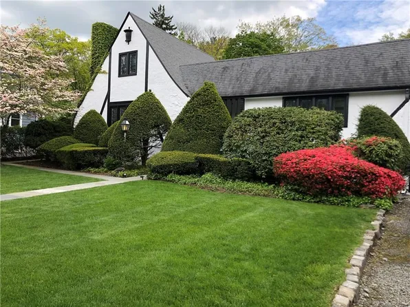 432 Eighth Avenue, Pelham, NY 10803