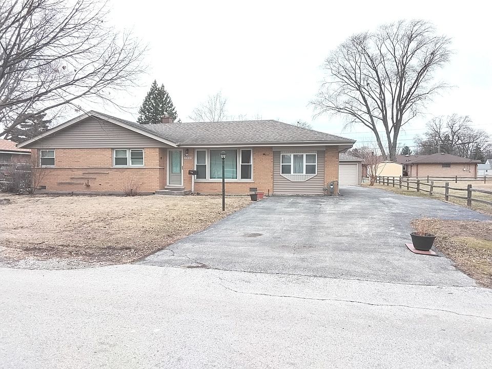 1st image of 11410 S Neenah Ave