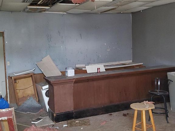 3rd image of 210 Main St