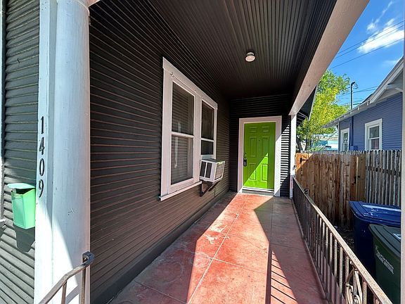 2nd image of 1409 W Magnolia Ave