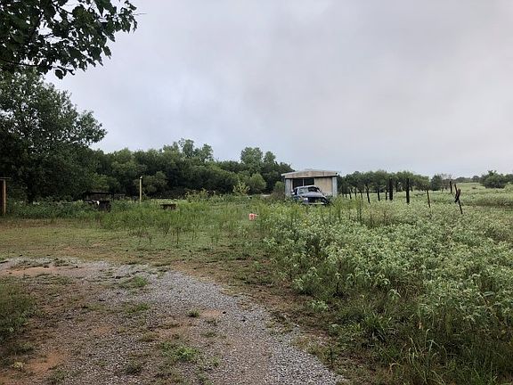 3rd image of 760 County Road 1570