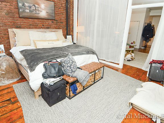 3rd image of 156 8th Ave APT 2