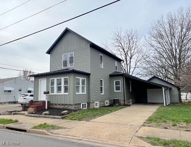 819 Wabash Ave NW, New Philadelphia, OH, 44663