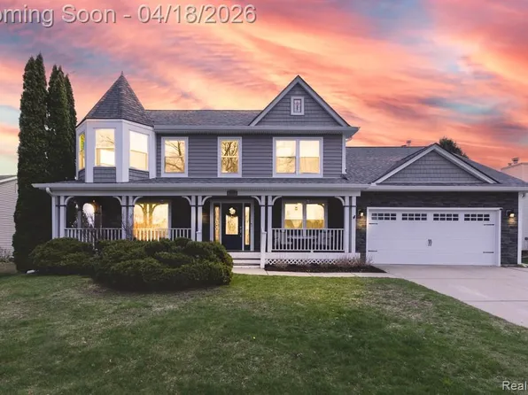 523 Dorchester Way, Milford, MI 48381