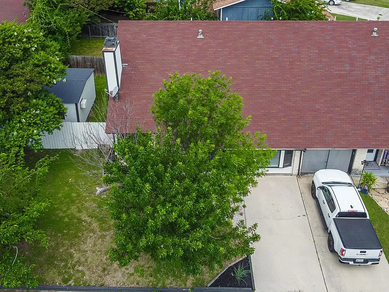 1141 Royal Crest Dr — Photo 7