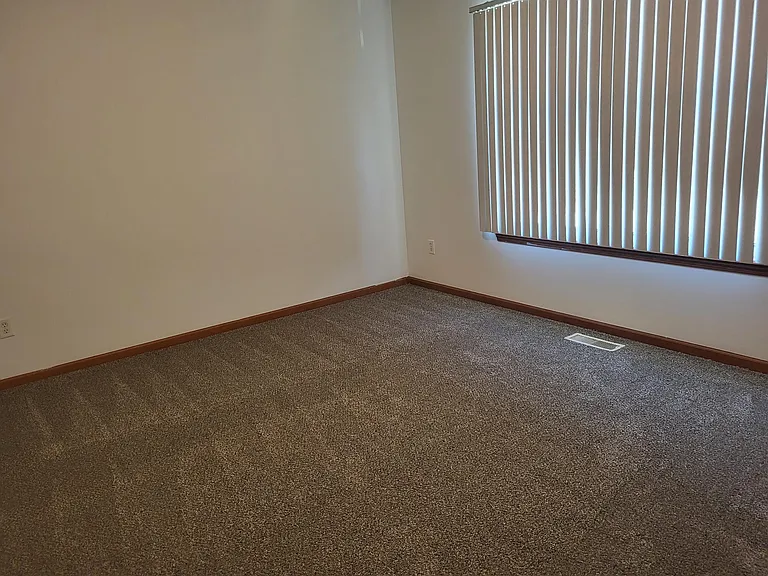 Santos Hill — Photo 9
