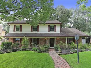 8111 Roebourne Ln, Houston, TX 77070