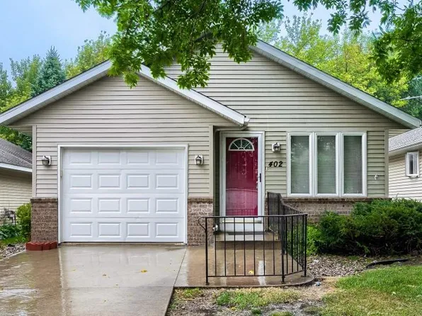 402 Lady Slipper Ave NE, New Prague, MN 56071