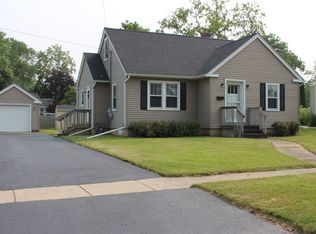 503 W Prairie St, Marengo, IL 60152