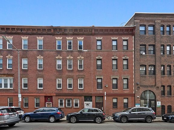 3rd image of 410 Harrison Ave