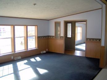 5th image of 15361 William Paul Dr