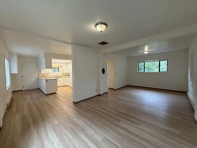 31018 3rd Ave NE — Photo 13