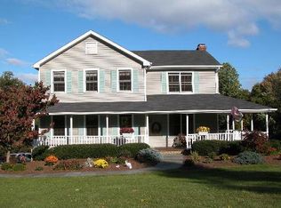 3 Patriot Ridge Rd, Sandy Hook, CT 06482