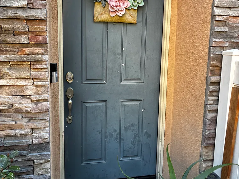 Gothard St — Photo 16