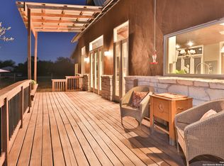 1523 Meadow Gln, Adkins, TX 78101