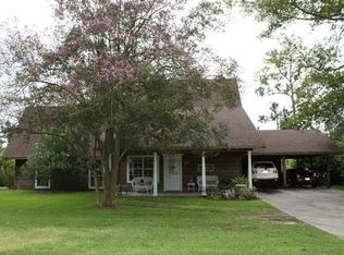 28 Hibiscus Rd, Sulphur, LA 70663