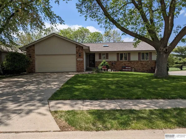 6406 S 95th St, Omaha, NE 68127