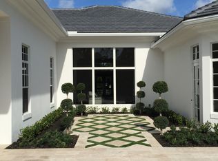 657 Hermitage Cir, Palm Beach Gardens, FL 33410
