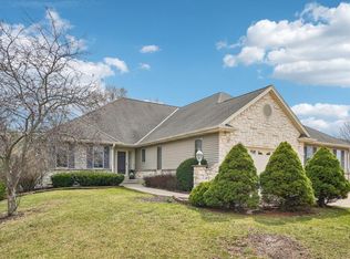 16605 West Sumerland COURT, New Berlin, WI
