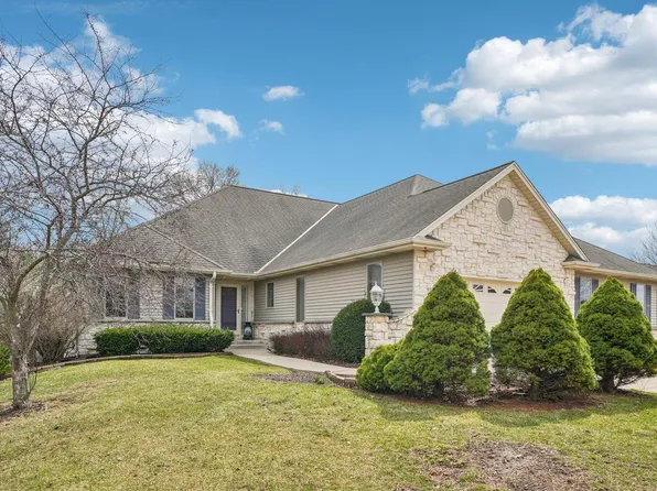 16605 West Sumerland COURT, New Berlin, WI 53151